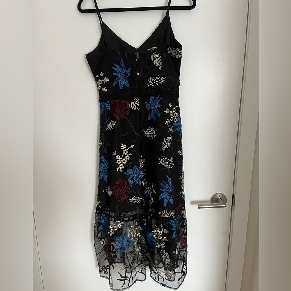 BB Dakota black embroidered cocktail dress with sheer hem. Worn once. - Picture 3 of 6